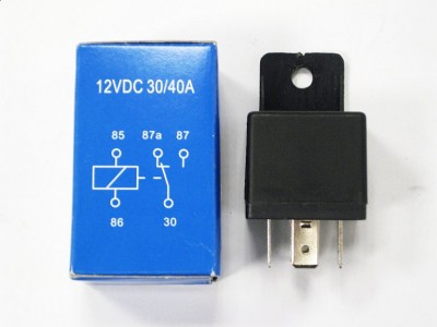 przekaźnik przełączający