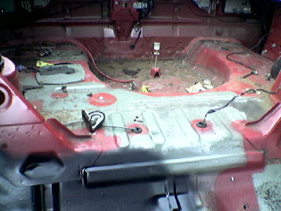 Bagaznik tez nie napawa optymizmem - jesli chodzi o dalsze prace...