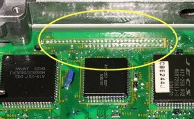 Jesli masz taka wersje ECU niestety nie podlaczysz do niej Daughterboard