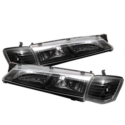 przednie lampy z cornerami, tylko takie znalazłem