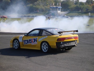 Nysa Terego, bez zderzaka :/ ale moze lampy da sie wprawić:D